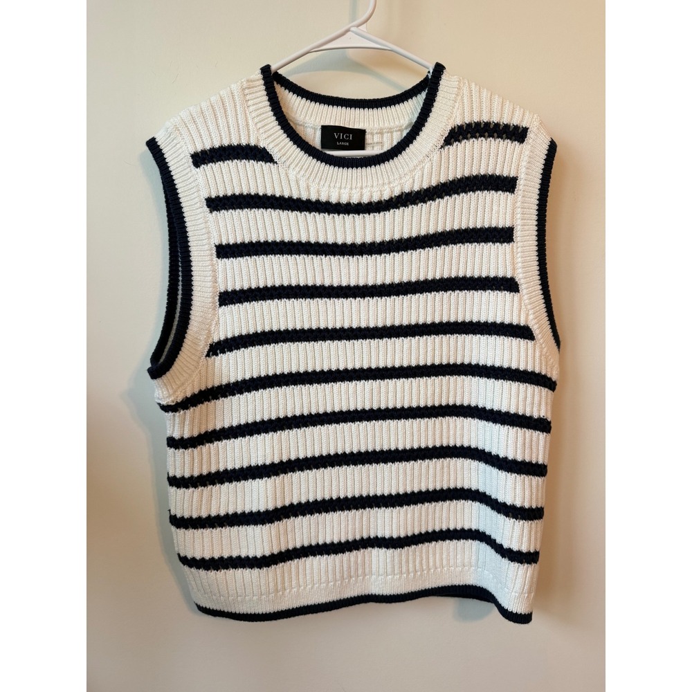 VICI Striped Sweater Vest Cream Navy Blue Ribbed Knit Sleeveless Crew Neck Large